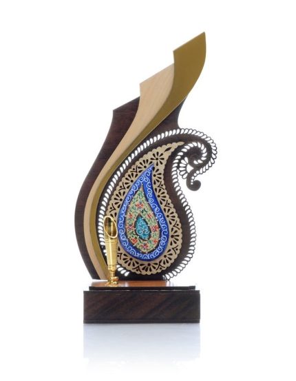 Isfahan Enamel statue of a pen holder